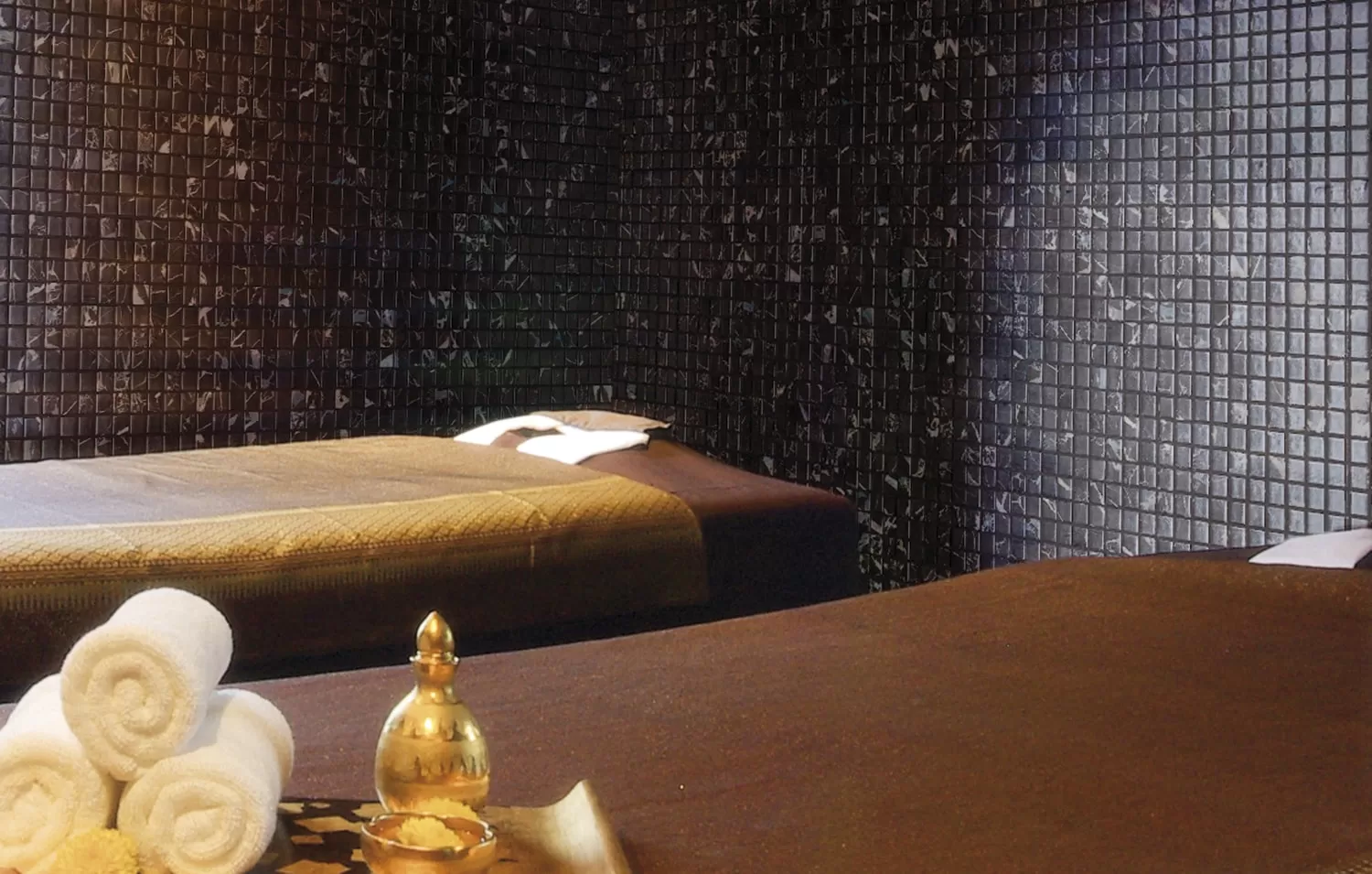 Мозаика Zen Black Marble в интерьере спа салона.