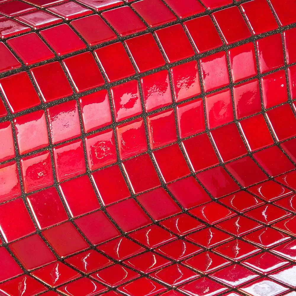 Глянцевая мозаика Rubi Metal красного цвета производства Ezarri.